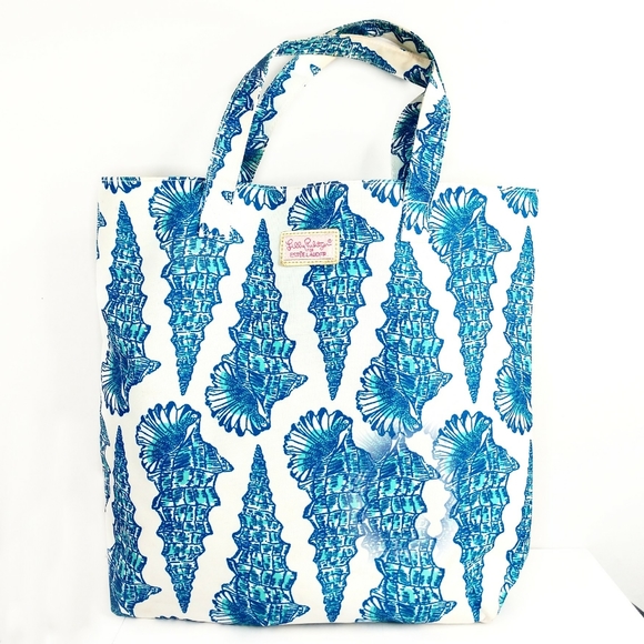 Lilly Pulitzer Handbags - Lilly Pulitzer Estee Lauder Blue Shell Tote Bag